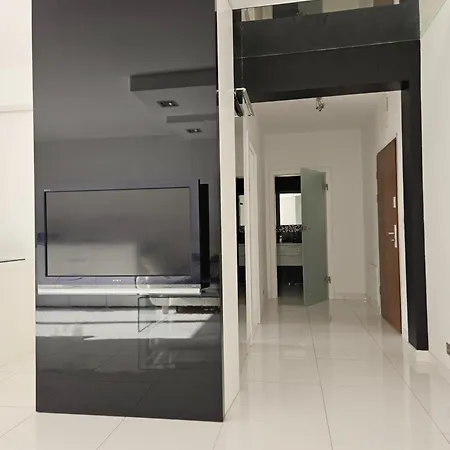 Bialy Szyperska 23 Z Przestronnym Tarasem Appartement
